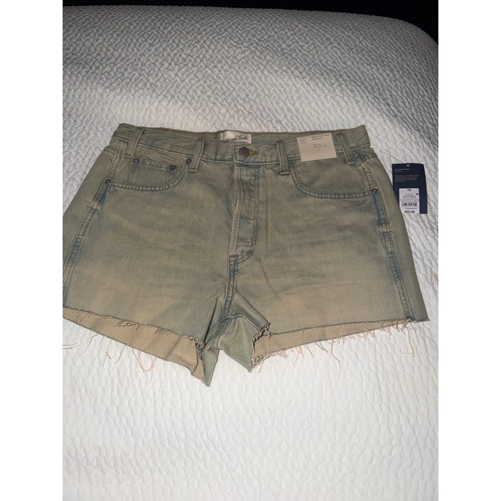 Universal Thread Womens Size 12 High Rise Mini Cut-Off Denim Shorts Light Wash